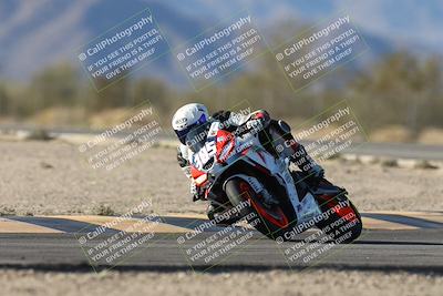 media/Dec-07-2025-CVMA (Sun) [[3e7d2de5dc]]/Race 12- Formula 40 MW and LW/